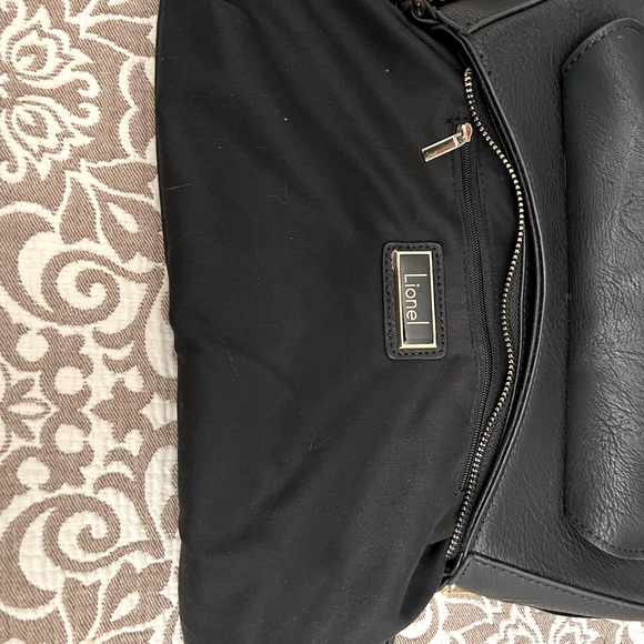 Vegan leather black purse by Lionel - Picture 10 of 15